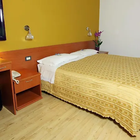Al Viale Hotel Trieste