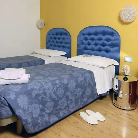Al Viale Hotel