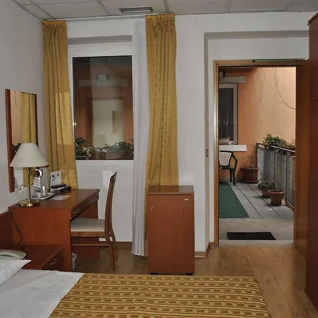 Al Viale Hotel Trieste